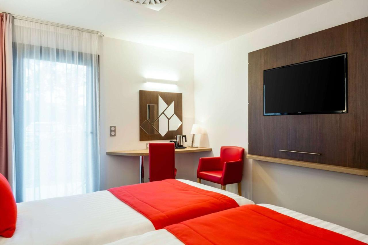 Brit Hotel Privilege 퓌작 외부 사진
