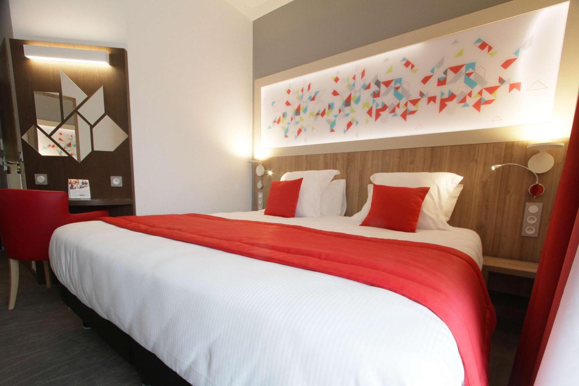 Brit Hotel Privilege 퓌작 외부 사진